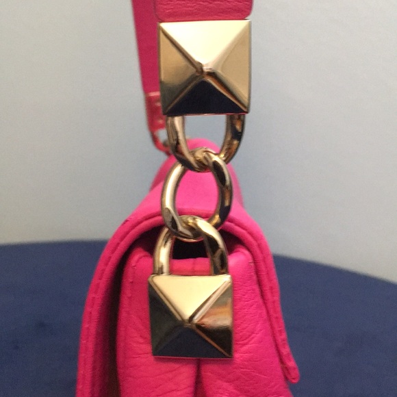Kate Spade Crossbody Leather bag w gold hardware - Picture 3 of 8
